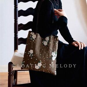 Handmade Floral Embroidered Tote Bag | Vintage Style | Artisan Hand-Stitched